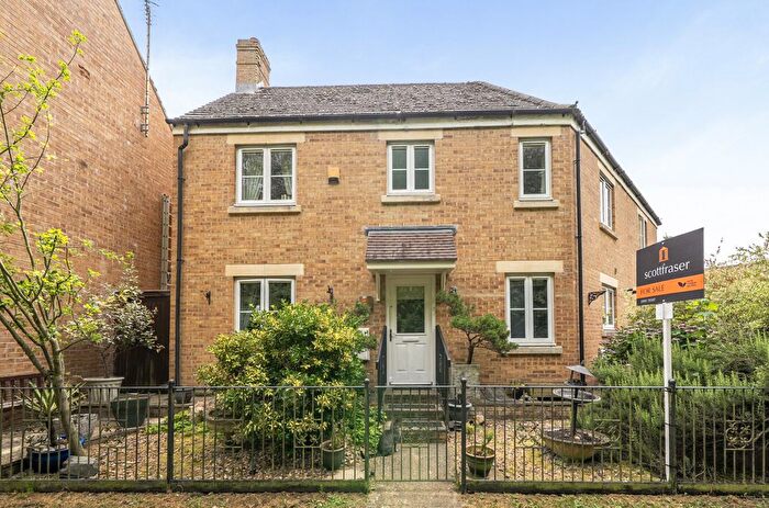 3 Bedroom Semi-Detached House For Sale In Park View Lane, Witney, Oxfordshire, OX28