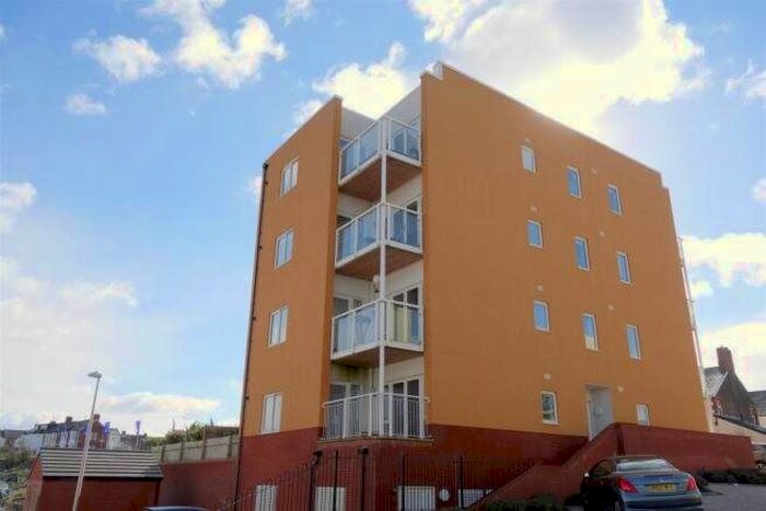 2 Bedroom Flat To Rent In Pearse Close, Penarth, CF64