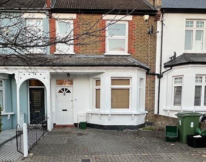 3 Bedroom Terraced House To Rent In Great Elms Road, Bromley, London, BR2