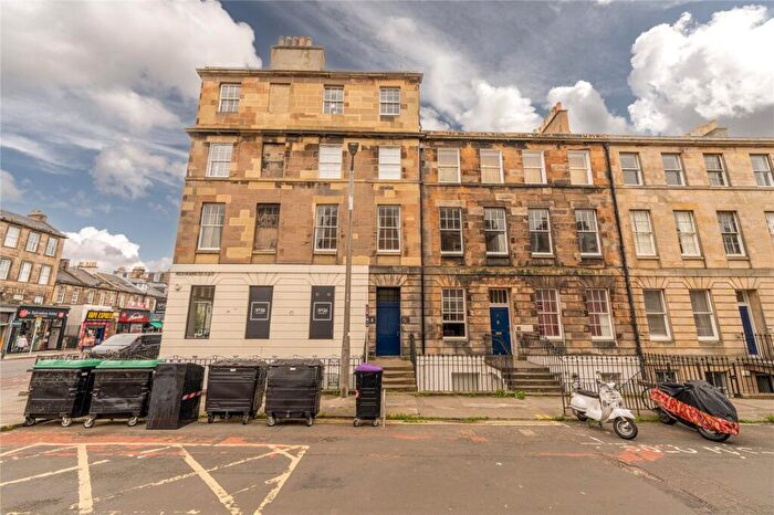 2 Bedroom Flat For Sale In / West Newington Place, Edinburgh, EH9