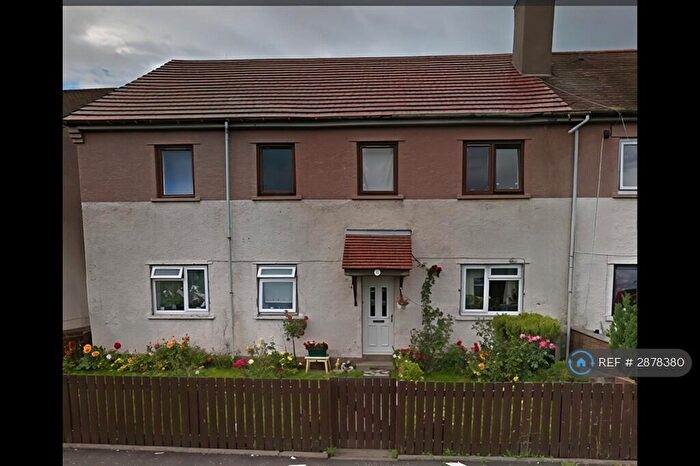 3 Bedroom Flat To Rent In East Castle St, Alloa, FK10