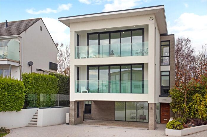 4 Bedroom Detached House For Sale In Whitecliff Road, Poole, Dorset, BH14