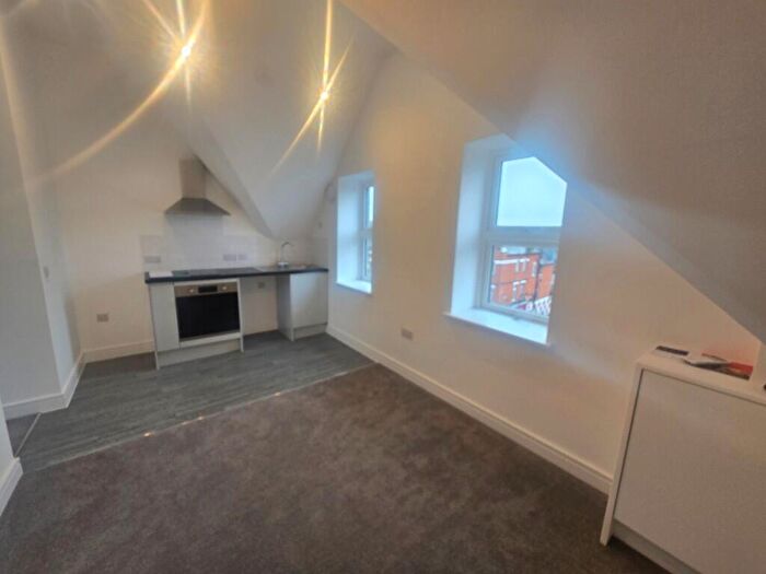 Studio To Rent In Cricklewood Broadway, London, NW2