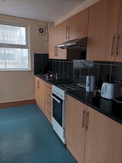 2 Bedroom Flat To Rent In Green Street, Eastham, Manor Park, E15
