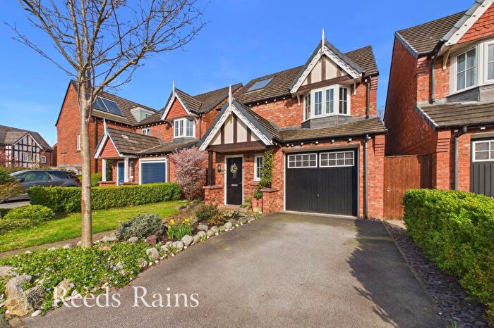 3 Bedroom Detached House For Sale In Cherry Tree Close, Charnock Richard, Chorley, Lancashire, PR7