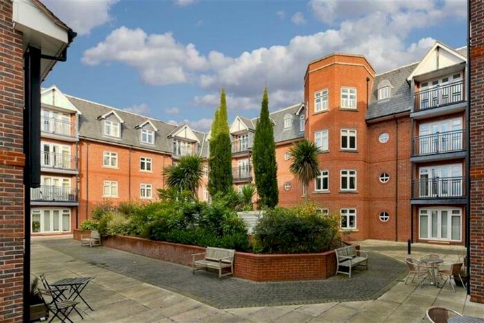 2 Bedroom Apartment To Rent In Royal Swan Quarter, Leatherhead, Surrey, KT22