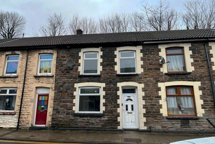 3 Bedroom Property To Rent In North Road, Porth, CF39