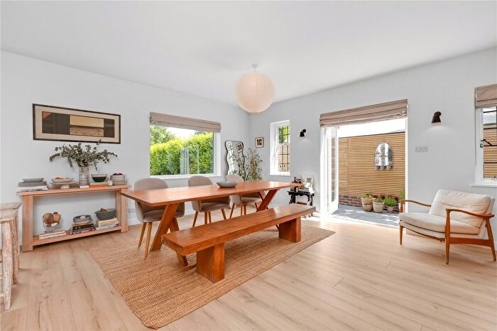 3 Bedroom Detached House To Rent In Hare Lane, Claygate, Esher, Surrey, KT10