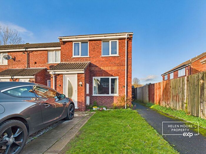 3 Bedroom Terraced House For Sale In Colne Gardens, Plymouth, Devon, PL3