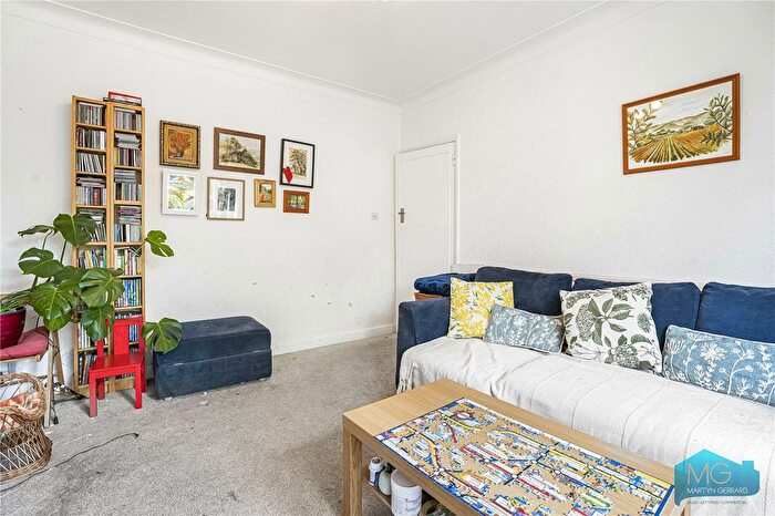 3 Bedroom Terraced House For Sale In St. Georges Road, Enfield, EN1