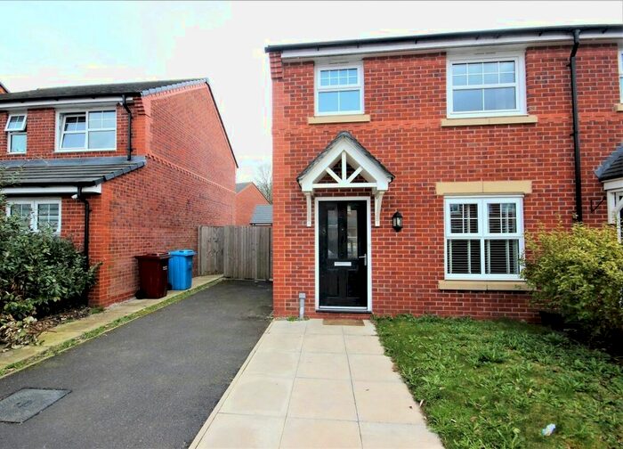 3 Bedroom Semi-Detached House To Rent In Goat Willow Road, Manchester, M9