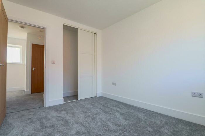 4 Bedroom Detached House For Sale In Brambling Road, Horsham, RH13