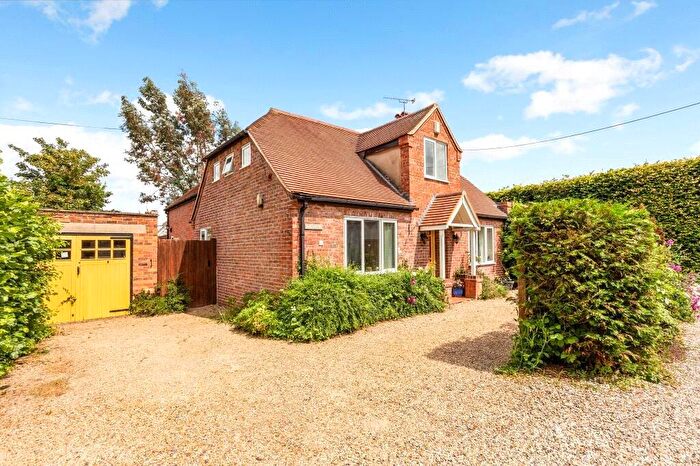 4 Bedroom Detached House For Sale In Church Road, Benson, Wallingford, Oxfordshire, OX10