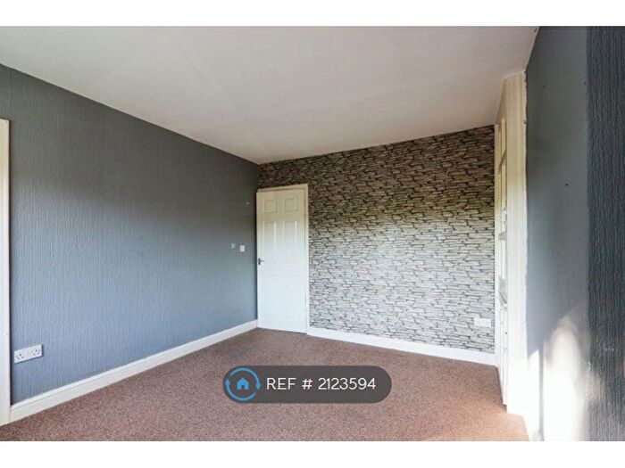 2 Bedroom End Of Terrace House To Rent In Longley Avenue West, Sheffield, S5