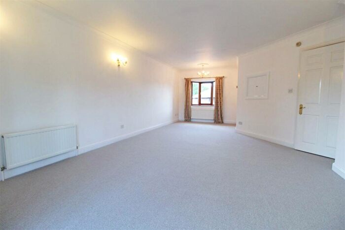 2 Bedroom Apartment For Sale In The Maltings, Leamington Spa, CV32