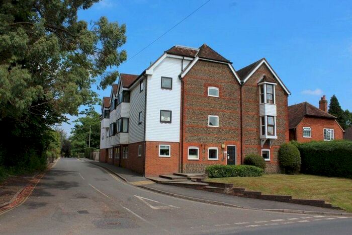 1 Bedroom Apartment To Rent In The Old Kiln, Farnham, GU9