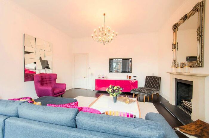 2 Bedroom Flat To Rent In Drayton Gardens, South Kensington, London, SW10