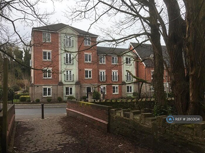 2 Bedroom Flat To Rent In Temple Road, Bolton, BL1