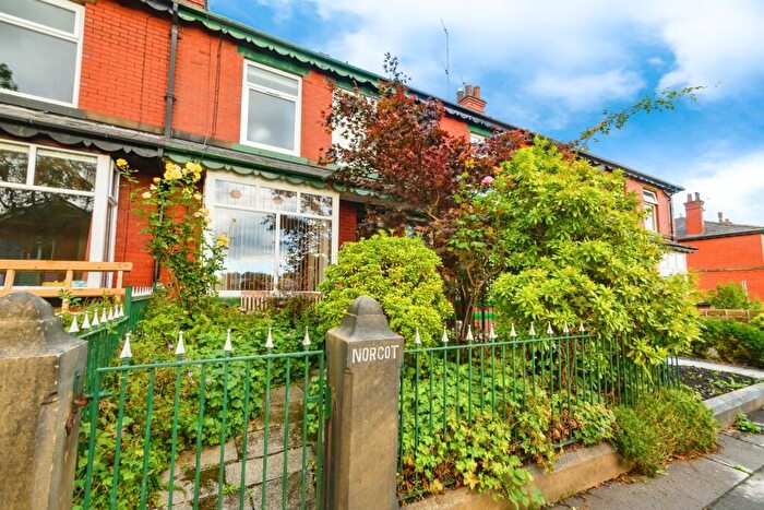 4 Bedroom Terraced House For Sale In Walshaw Road, Bury, Greater Manchester, BL8