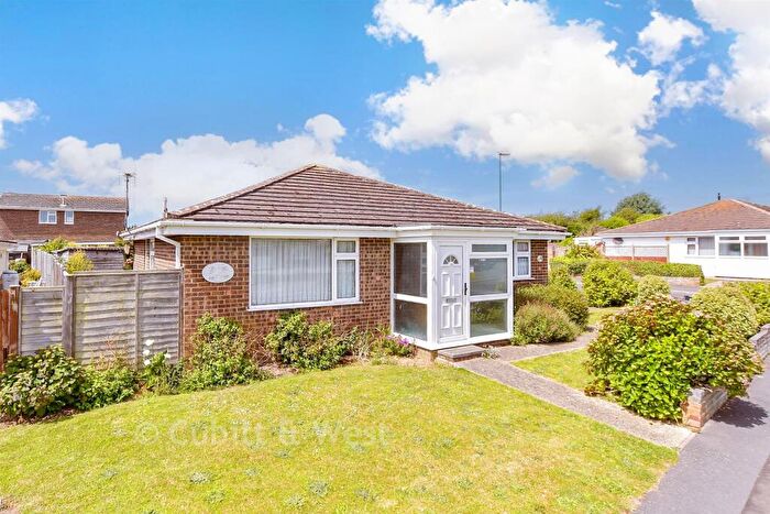 3 Bedroom Detached Bungalow For Sale In Southway, Littlehampton, West Sussex, BN17