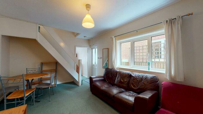 3 Bedroom Semi-Detached House To Rent In Pretoria Road, Canterbury, CT1