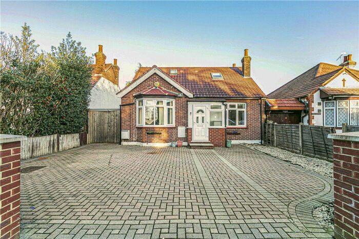 3 Bedroom Detached House To Rent In Sunbury Road, Feltham, TW13