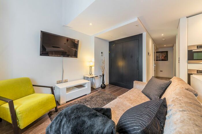 1 Bedroom Flat To Rent In Marconi House, Strand, London, WC2R