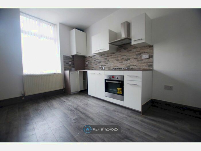 1 Bedroom Terraced House To Rent In Bolton Lane, Bradford BD2