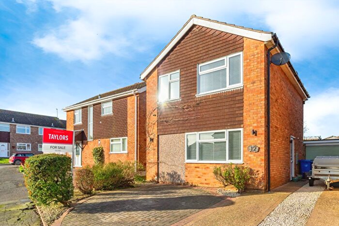 3 Bedroom Detached House For Sale In Oaklands, Northampton, Northamptonshire, NN7