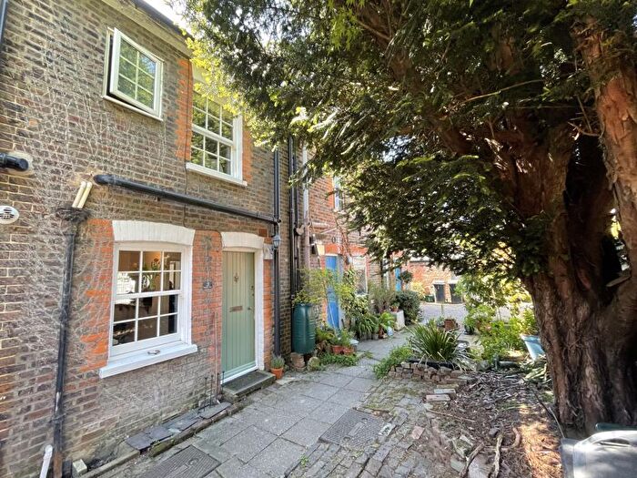 2 Bedroom Terraced House For Sale In High Street, Hadlow, TN11
