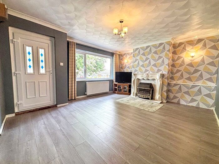 3 Bedroom Semi-Detached Bungalow For Sale In Newbank Walk, Winlaton, Blaydon-On-Tyne, NE21