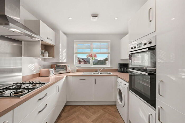 3 Bedroom Detached House For Sale In Blue Lake Close, Ebbw Vale, NP23