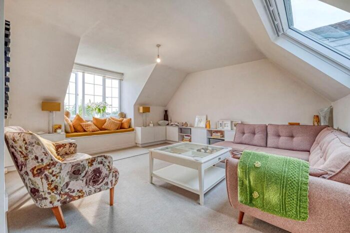 2 Bedroom Apartment For Sale In Farley Lane, Romsley, B62