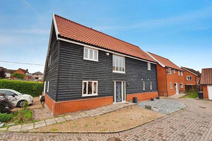 4 Bedroom Detached House For Sale In Creeting Road, Stowupland, Stowmarket, IP14