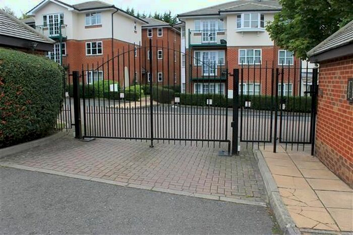 2 Bedroom Flat To Rent In Gloucester Court, Moorfield Road, Denham Green UB9