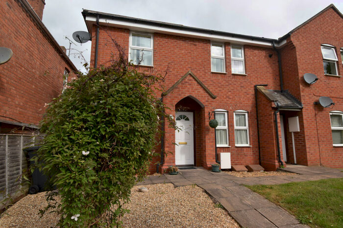 2 Bedroom Maisonette To Rent In Cubbington Road, Leamington Spa, Warwickshire, CV32