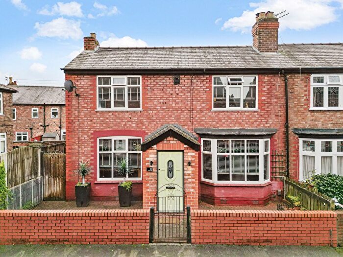 3 Bedroom End Terrace House For Sale In Surrey Street, Warrington, WA4