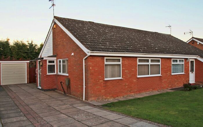 2 Bedroom Bungalow To Rent In Hobrook Road, Fleckney, Leicestershire, LE8