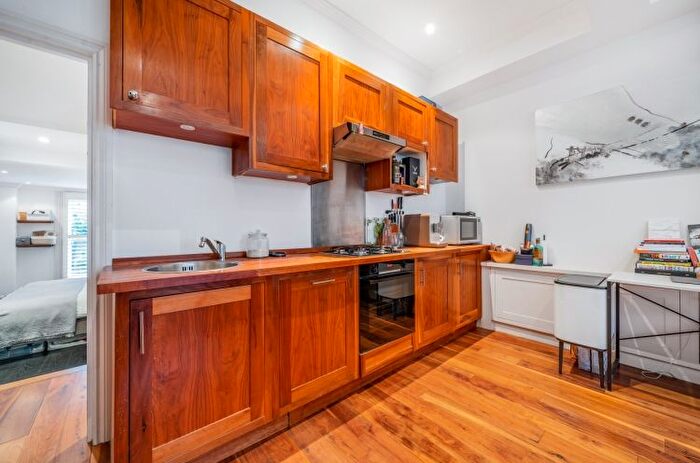 1 Bedroom Flat To Rent In Harwood Road, London, SW6