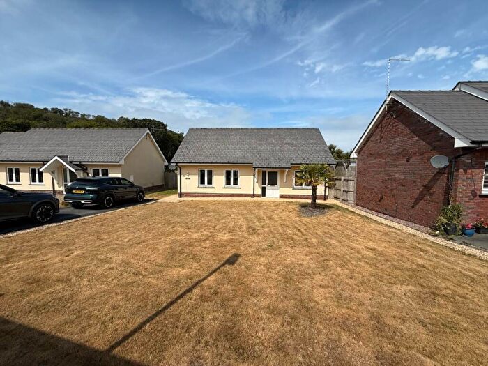 3 Bedroom Bungalow For Sale In Dolphin Court, New Quay, SA45
