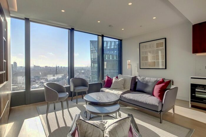 1 Bedroom Flat To Rent In Buckingham Gate, London, SW1E