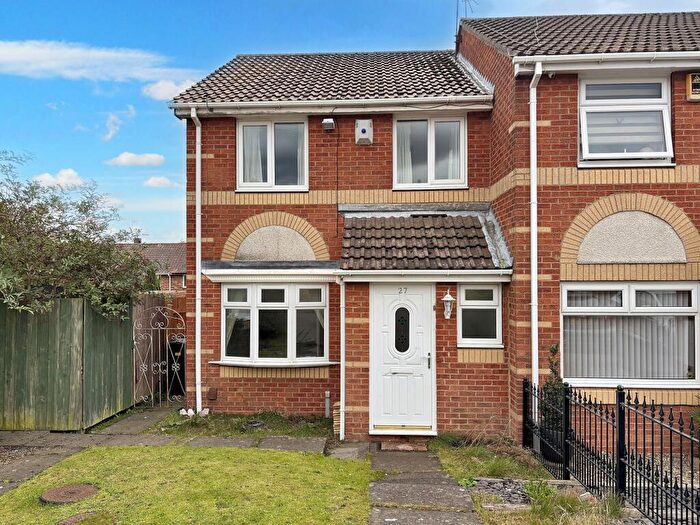 3 Bedroom Semi-Detached House For Sale In High Meadows, Kenton, Newcastle Upon Tyne, Tyne And Wear, NE3