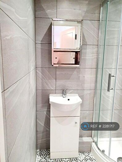 1 Bedroom Flat To Rent In Brookhill Road, London, SE18