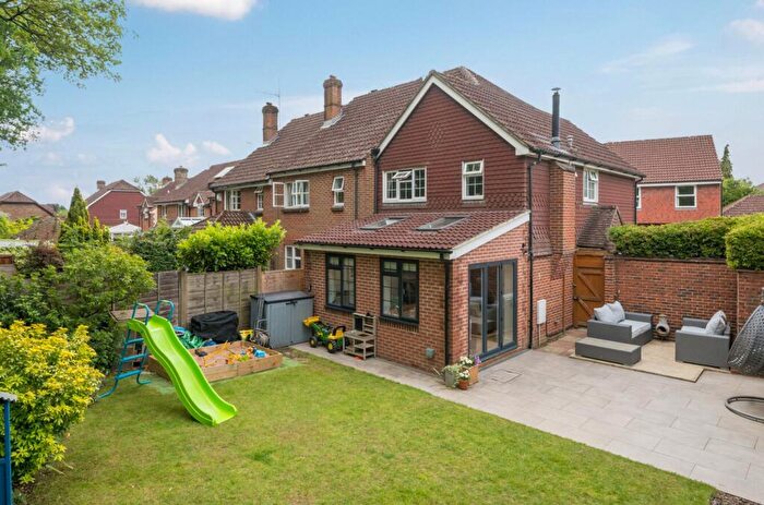 3 Bedroom End Of Terrace House For Sale In Grenehurst Way, Petersfield, GU31