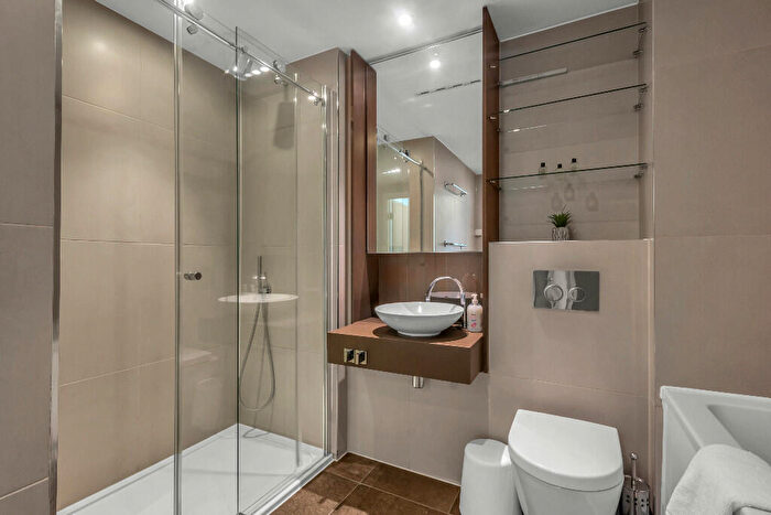 1 Bedroom Flat To Rent In Bookhouse, A City Road, London, EC1V