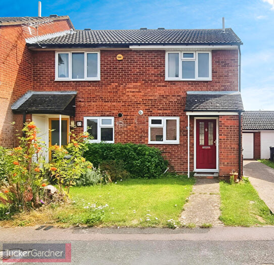 2 Bedroom House To Rent In Bagot Place, Cambridge, CB4