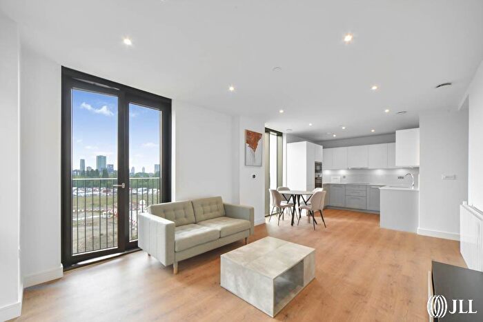 2 Bedroom Apartment To Rent In Affinity View London, E16