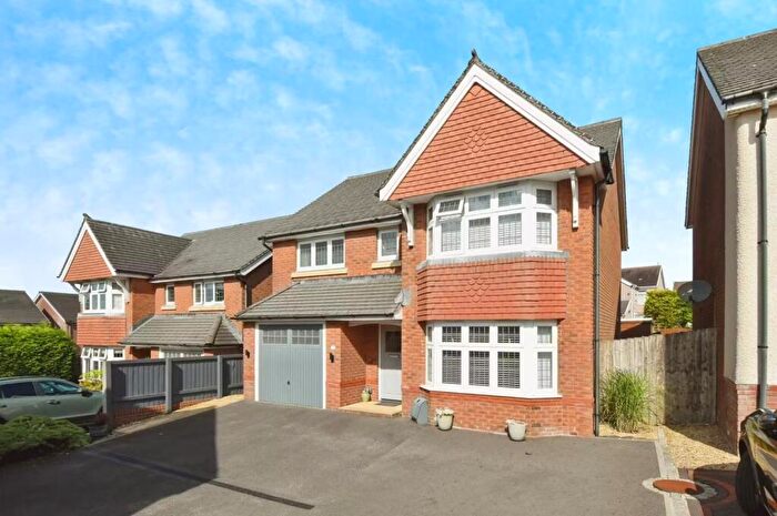 4 Bedroom Detached House For Sale In Clos Maes Rhedyn, Gorslas, Llanelli, SA14