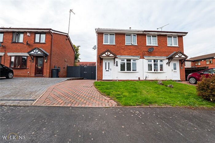 2 Bedroom Semi-Detached House For Sale In Cumberland Drive, Nuneaton, Warwickshire, CV10