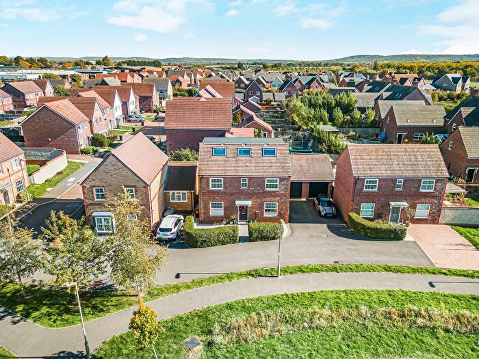 4 Bedroom Detached House For Sale In Esingdon Drive, Thame, Oxfordshire, OX9